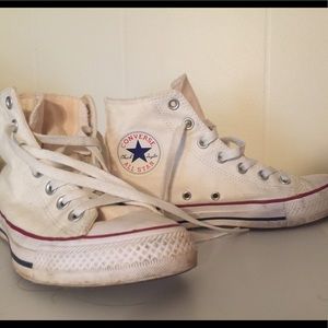 CONVERSE classic white high tops
